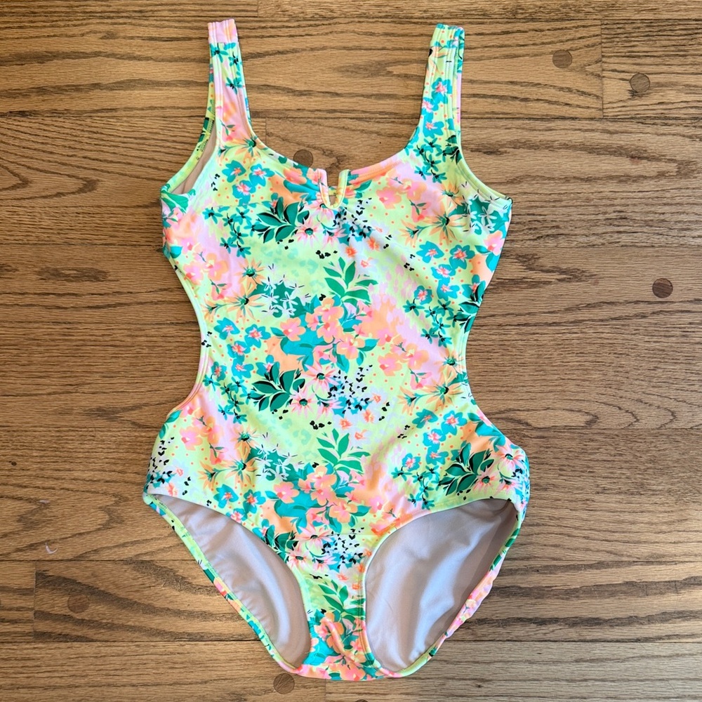 art class Multicolor Floral Kids Swim One Piece, size 14 plus